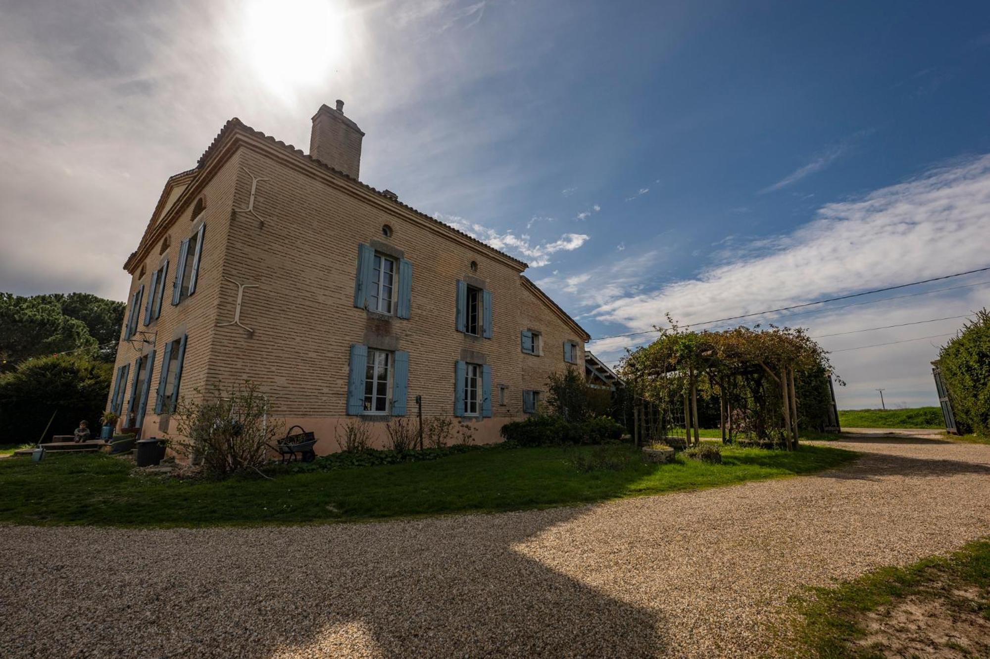 La Maison De L'Ecolieu Du Turc - Piscine Partagee Le Mas-dʼAgenais Dış mekan fotoğraf